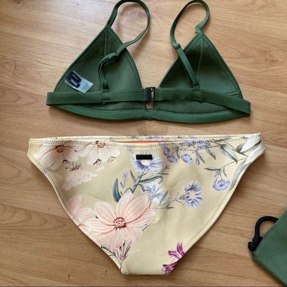 Triangl Set - Picture 3 of 5